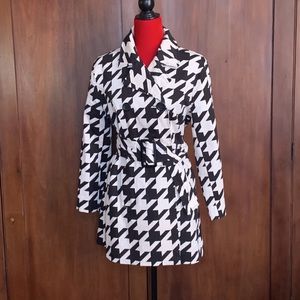 Black and White Houndstooth Trench M